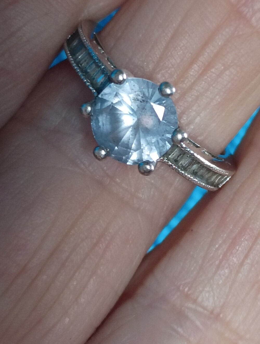 Sterling Silver Blue Topaz Sz 8